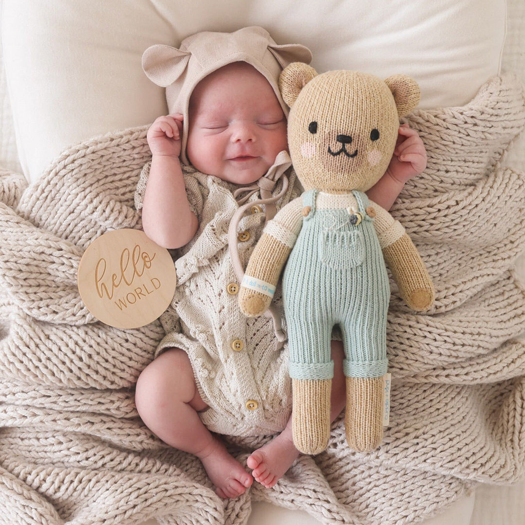 Charlie the Honey Bear | 13"