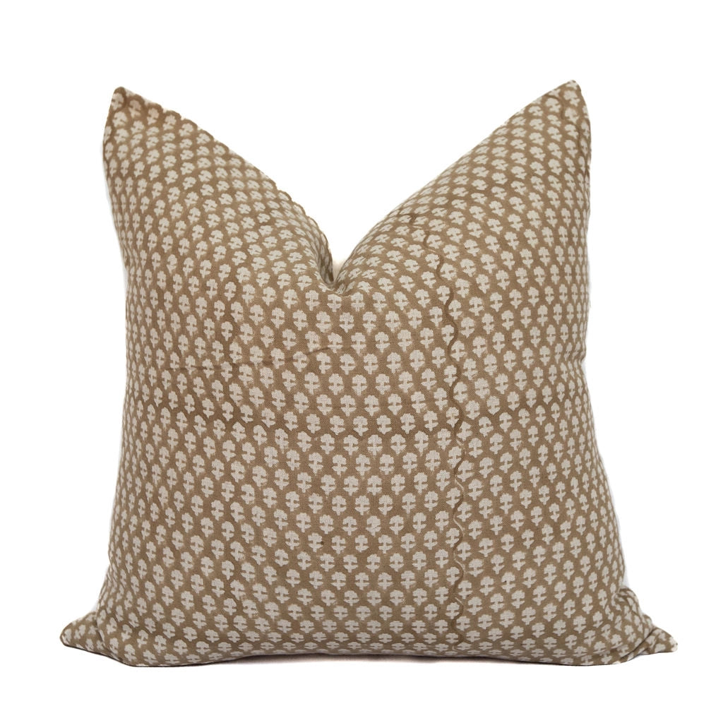 Jes Pillow | 22x22