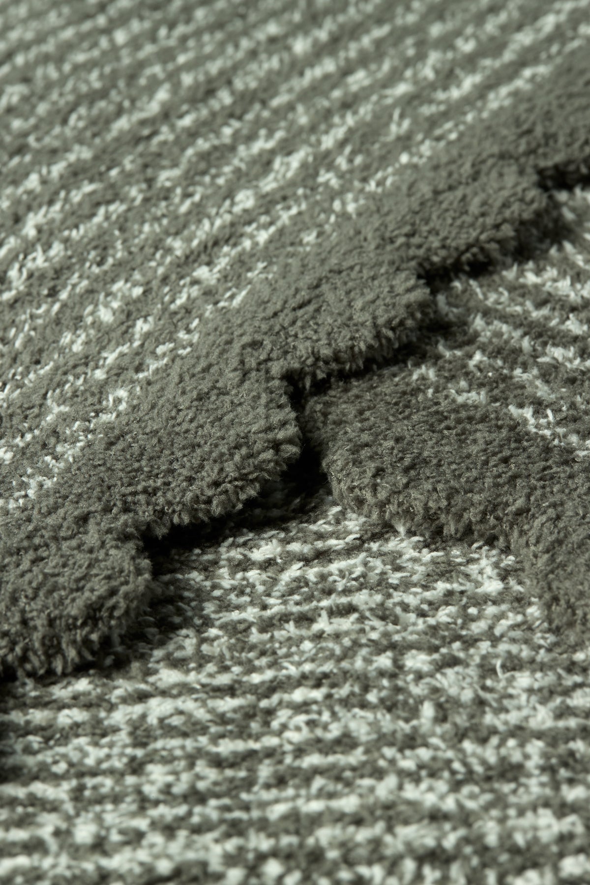 CozyChic® Scallop Stripe Throw | Olive Branch / Cream