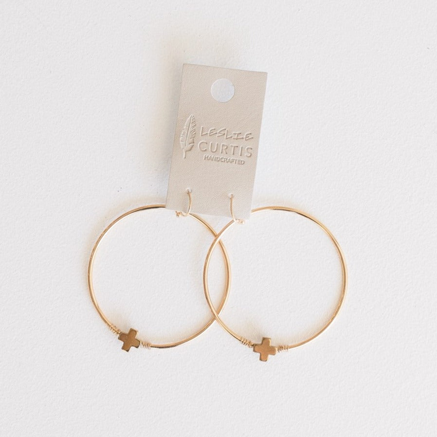 Collier | 2" Gold Hoops, Gold Crossed Wired