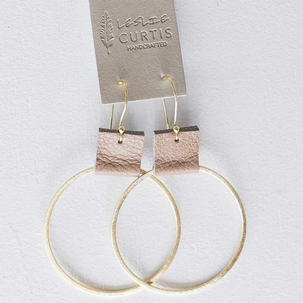 Laura Hoop Earrings | Taupe/Gold (2”)