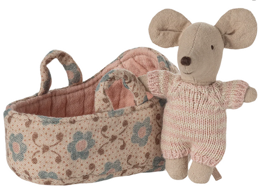 Baby Mouse in Carry Cot | Rose