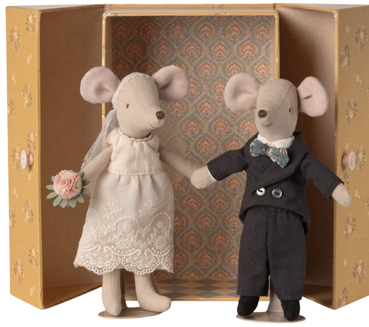 Wedding Mice Couple in Box | Mum and Dad