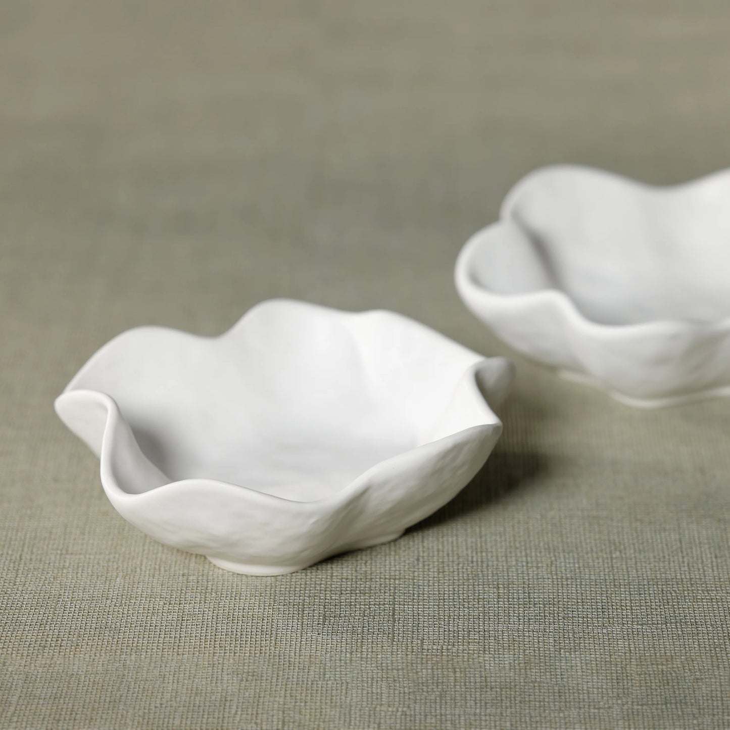 Alfresco Round Wavy Ceramic Condiment Bowl