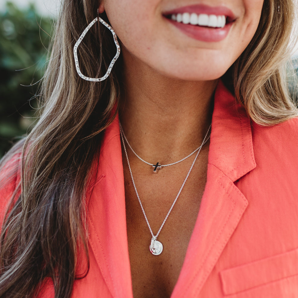 Sims Horn Charm & Small Cross Disc Necklace | Silver