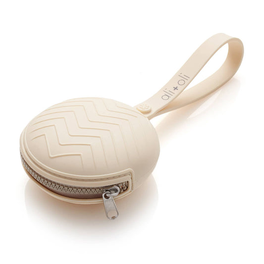 Ali+Oli Pacifier Holder Case (Natural)