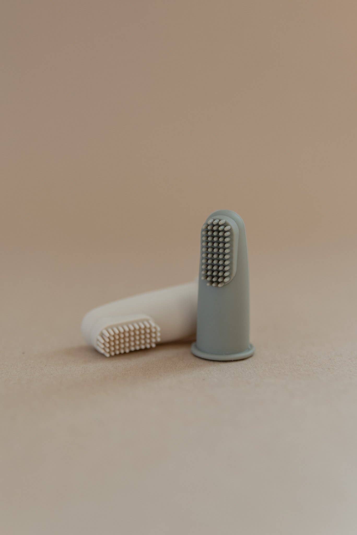 Finger Toothbrush Eucalyptus/Sand